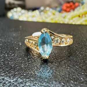 Vintage 14k Gold Plated Aqua BLUE CZ Ring SIZE 7 Statement ring cocktail ring